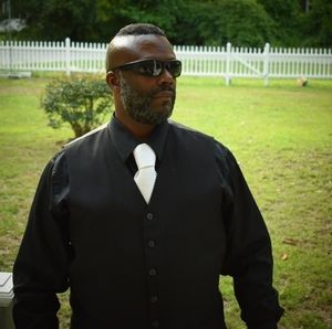 Meet your Posher, Julian